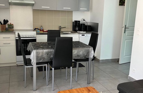 L'Ile-Rousse Condo | Pleasant t2 with private garden and SPA overlooking the Balagne mountains