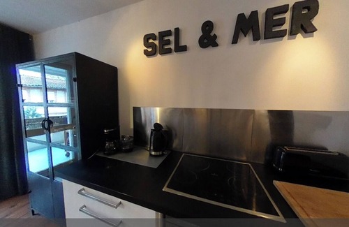 Minimes - Barriere de Paris Apartment | Pleasant T3 terrace in the heart of Minimes, 3 minutes from the metro (2 stations from downtown)