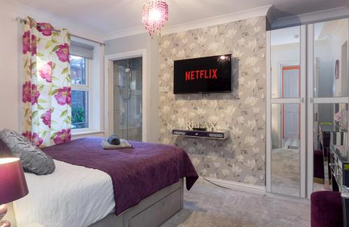 Skegness Apartment | Pleasure beach apartment with garden