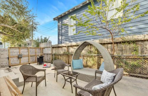 Galveston House | Pleasure Pier Modern Home Nr Beach Bbq Games