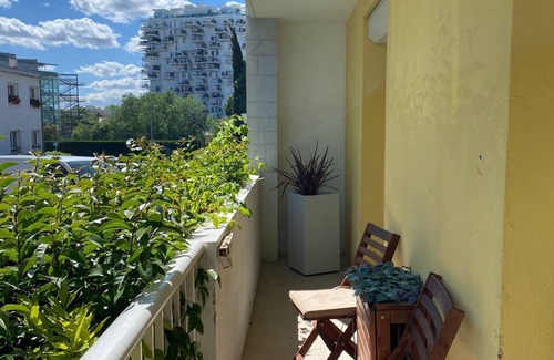 La Lironde Apartment | Plein Cœur Port Marianne + Parking, Proximité Centre Ville et Plages