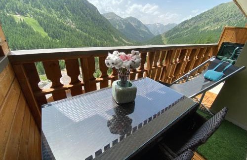 Isola Apartment | Plein Centre, luxueux 6 personnes, 2 chambres, parking , terrasse, vue, Tout pédestre