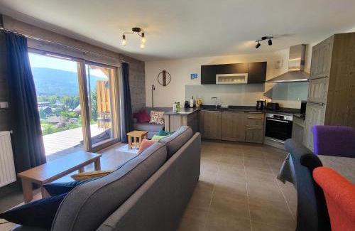 Samoens Apartment | Plein Soleil Modern 3 bedroom apartment with stunning mountain views