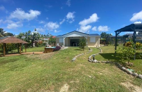 Petit-Bourg Villa | Plein Vent