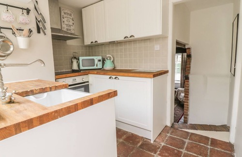 Hoxne Cottage | PLOUGHMAN'S, pet friendly, character holiday cottage in Hoxne