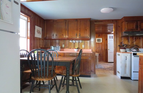 Newbury House | Plum Island Beach Cottage!