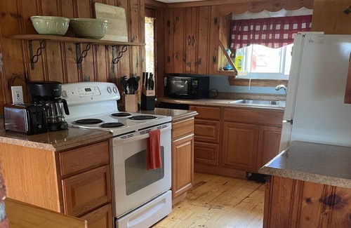 Newbury Cottage | Plum Island Beautiful views weekly summer rental