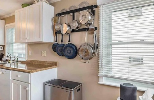 Hampton Condo | Plum Pad: Condo Overlooking the Ocean