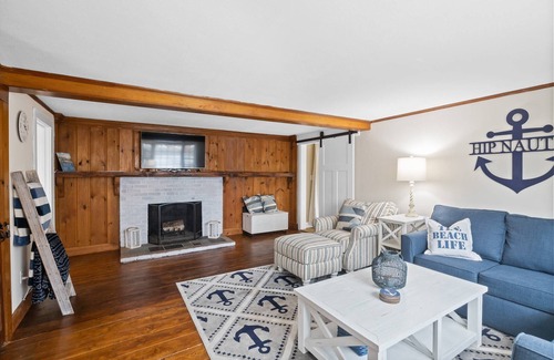 Ponds of Plymouth House | Plymouth Lakeside Getaway with Private Beach Fenced Yard Grill