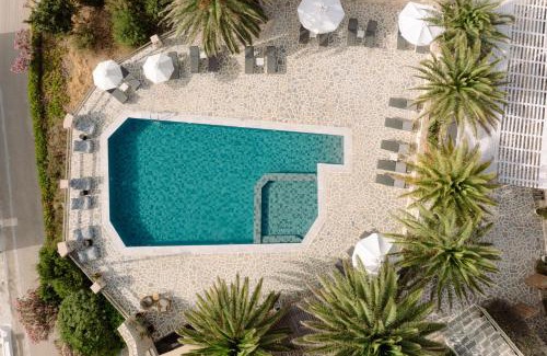 Logaras Hotel | Pnoi Hotel
