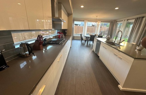 Port Orchard House | PO3: Novelty Villa: