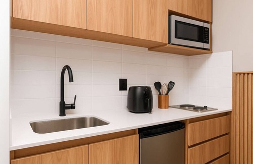 San Diego Apartment | Poblado 1BR Flat - Jacuzzi + Digital Nomad Space