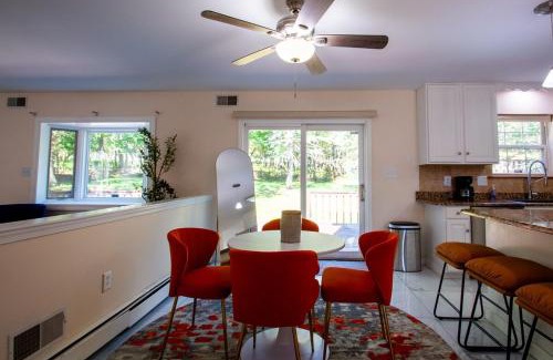 Tunkhannock Township House | Pocono Dreamhouse Pool Oasis Gamer's Theater