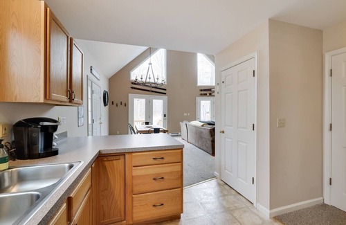 Lackawaxen House | Pocono Mountains 4-Season Home Rental