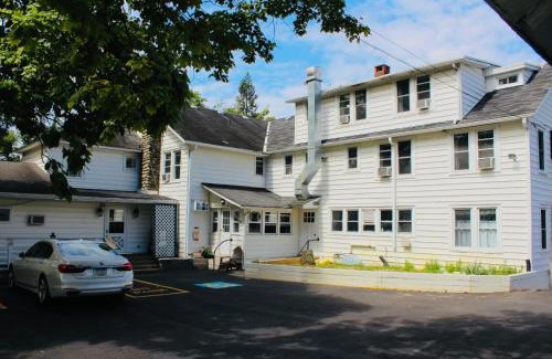 East Stroudsburg Hotel | Pocono Ridge Inn East Stroudsburg - Poconos