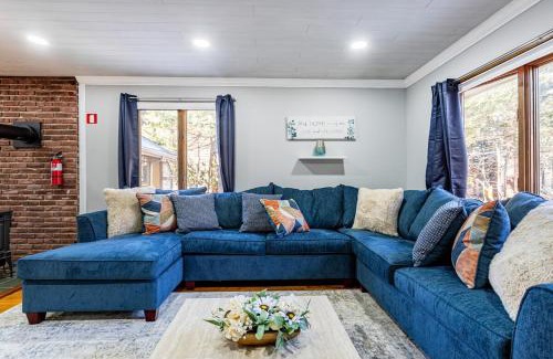 Pocono Summit Ski Chalet | Poconos Pines Retreat getaway near top attractions