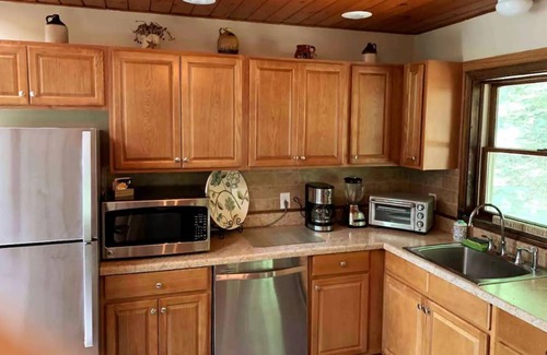 Bushkill House | Poconos Top Rated Resort - Saw Creek Estates