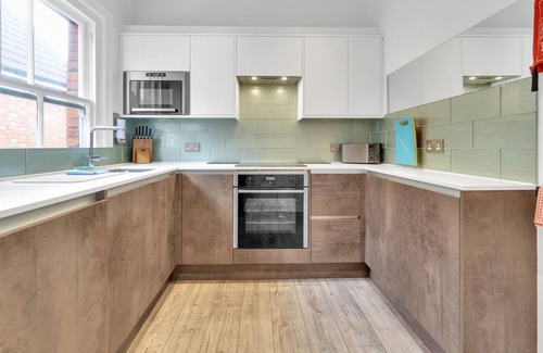 Worthing Apartment | Poets Apartment | By My Getaways