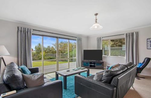Pohara House | Pohara Beach Life