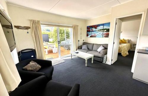 Pohara House | Pohara's Seaside Chalet