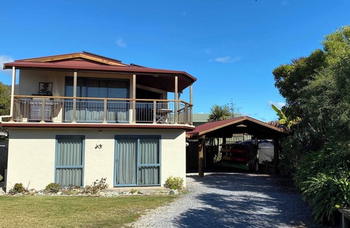 Pohara House | Pohara Tide - Beach Getaway
