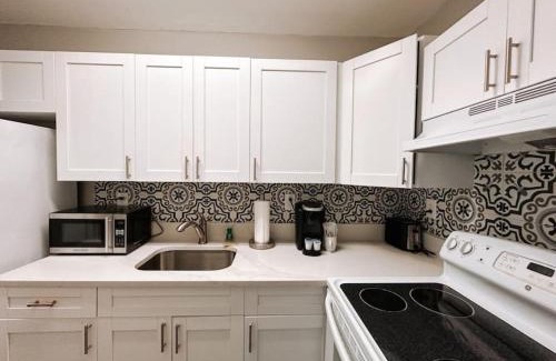 Harbordale Apartment | Poinciana Getaway 1BR Apartment Near FLL Airport