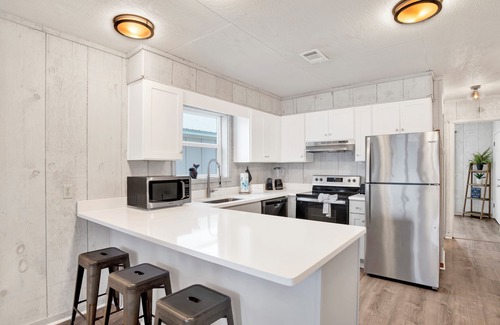 Southpointe House | Point Clear B - Beachfront Pet-Friendly Duplex