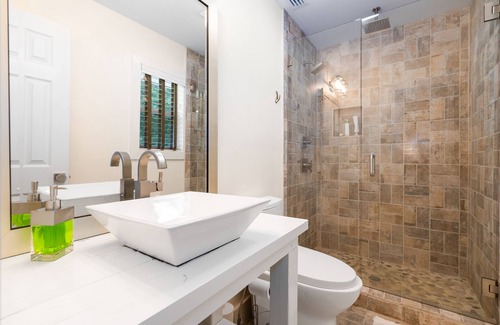 Fairhope Cottage | Point Clear Cottage by Roberts Brothers Vacation Rentals