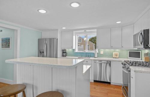 Buzzards Bay House | Point of Happiness - Bourne