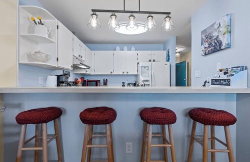 Pine Knoll Shores Condo | Point Prospect Shores- Ocean Front Condo