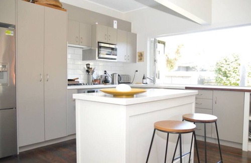 Wharewaka House | Pokaka · WOW factor, impressive home, 1 block from beach