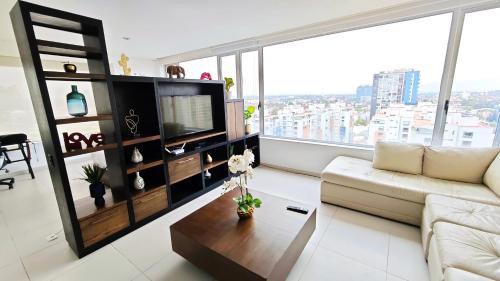 Granada Apartment | Polanco City View Apartment With Private Park