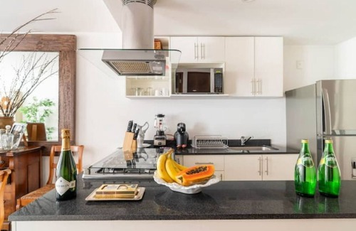 Miguel Hidalgo Apartment | Polanco design apartment, pool, gym.