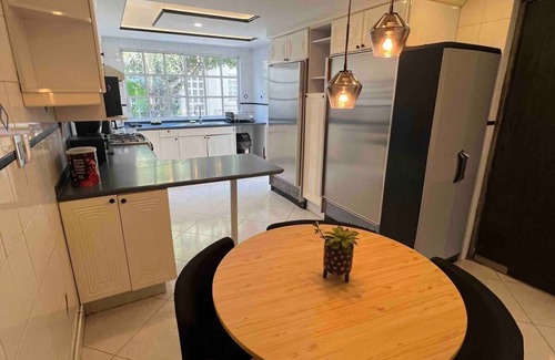 Miguel Hidalgo House | Polanco Getaway: Outdoor Space & Explore Nearby