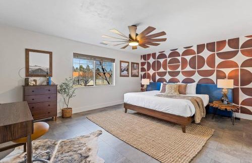 Williams House | Polar Express Hot Tub Pool Table Mountain Views
