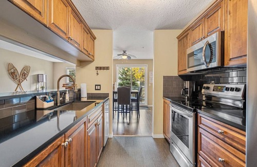 East Kootenay Condo | Polar Peak | Hot Tub | Pool | Gas Fireplace