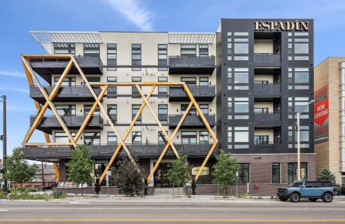 Highland House | Polished Stayscape | Espadin LoHi