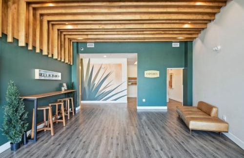 Highland House | Polished Stayscape | Espadin LoHi