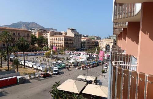 Ruggero Settimo Apartment | Politeama Suite