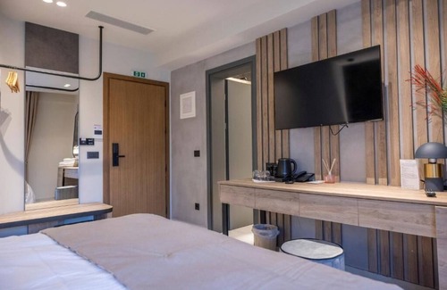 Kalambaka Apartment | Polyzos Luxury Suites Meteora #2 - Adults Friendly