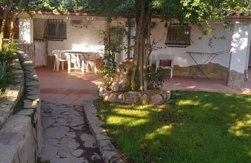 Olbia Apartment | pomegranate.