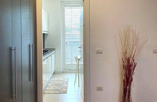 Bicocca Apartment | Ponale 52 bright studio
