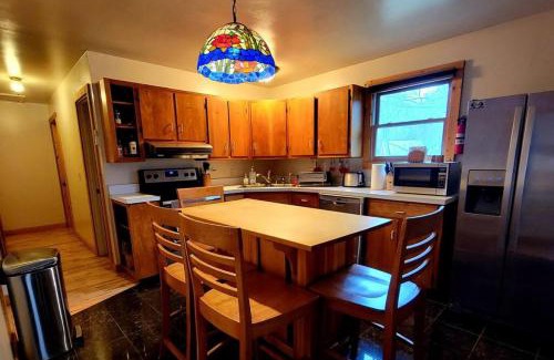 Stanardsville House | Pond View (Second bedroom at extra cost)