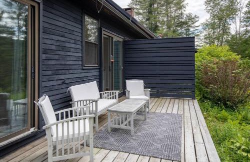 Moscow House | Pond Views, Sauna, Game Room and In-Law Suite