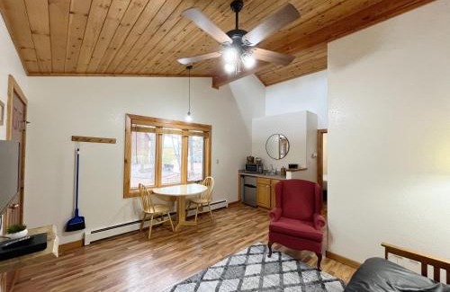Woodland Park Bed & Breakfast | Ponderosa A