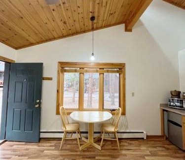 Woodland Park Bed & Breakfast | Ponderosa A