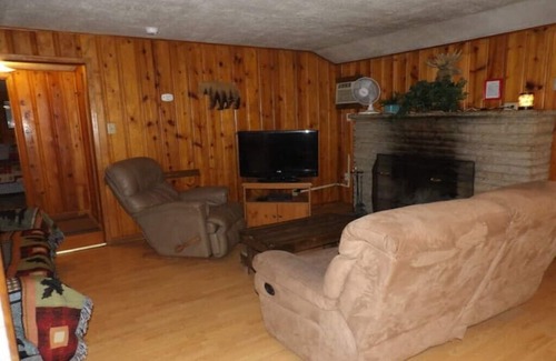 Ruidoso Cabin | Ponderosa Cabins 104 N Laurel cabin 20