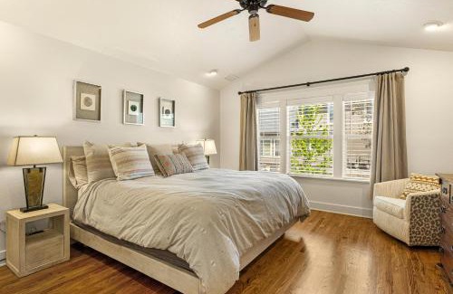 Ponderosa Trails House | Ponderosa Escape Stunning Location Incredible Game Room Urban Trail System AC EV-charger