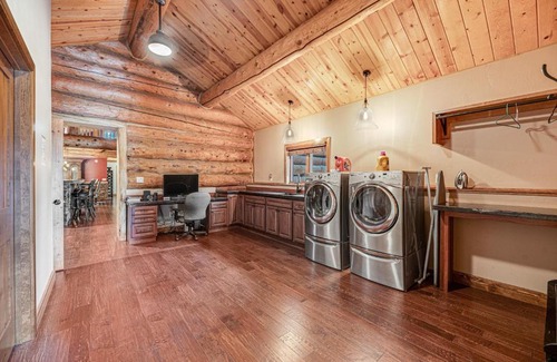 Hill City House | Ponderosa Lodge