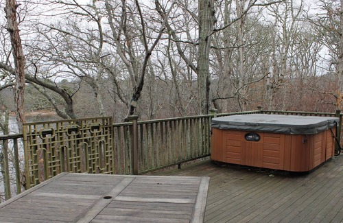 Brewster Cottage | Pondside retreat with hot tub